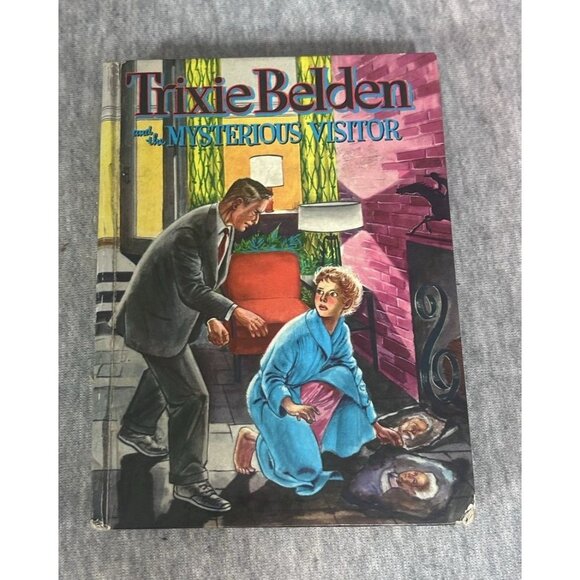 Trixie Belden Mysterious Visitor Book by Julie Campbell Hardcover 1954 - Picture 1 of 8